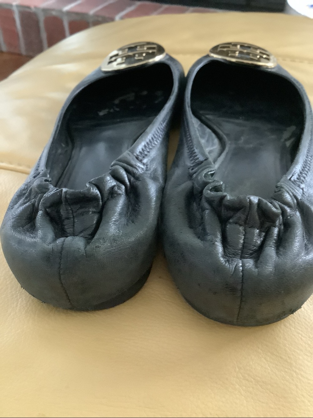 Tory Burch Minnie Leather Travel Ballet Flats Gold Logo Medallion Black Size 8 - Picture 7 of 9